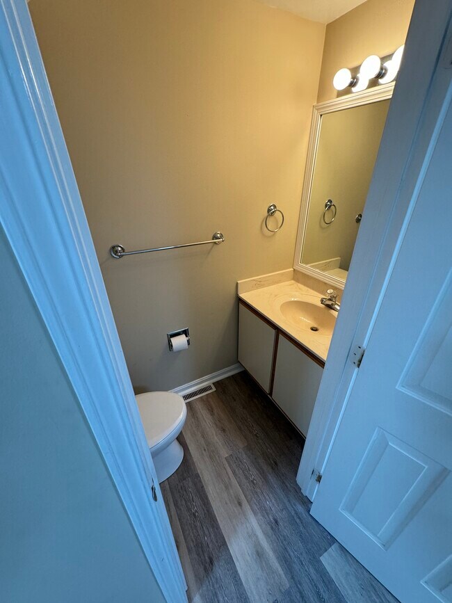 Photo - 2065 Leland Dr