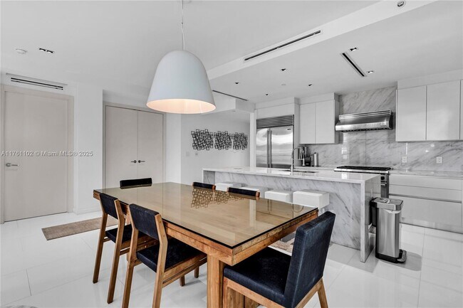 Photo - 350 Meridian Ave Unit 202