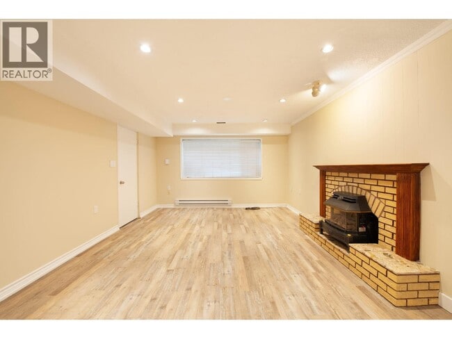 4437 Atlee Ave