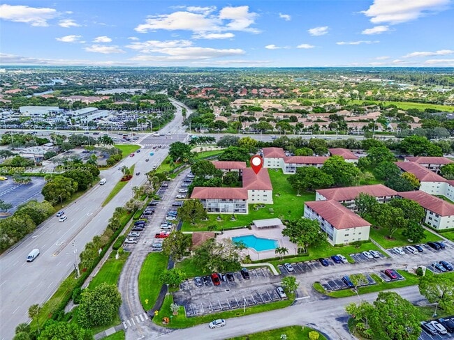 Photo - 151 SW 135th Terrace Unidad 309T