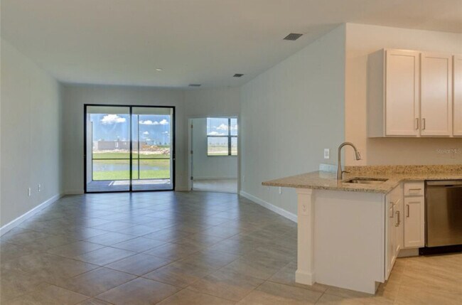 Photo - Lorraine Lakes