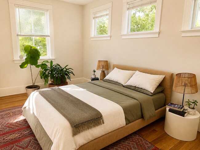 470-472 Green St. Unit 1