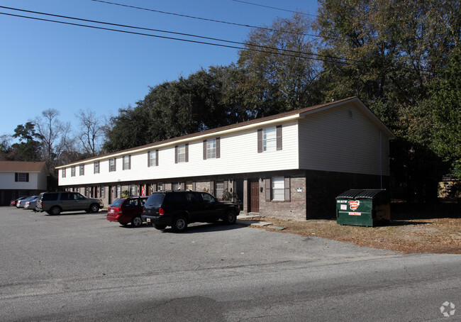 Building Photo - Mulberry Pond Rental