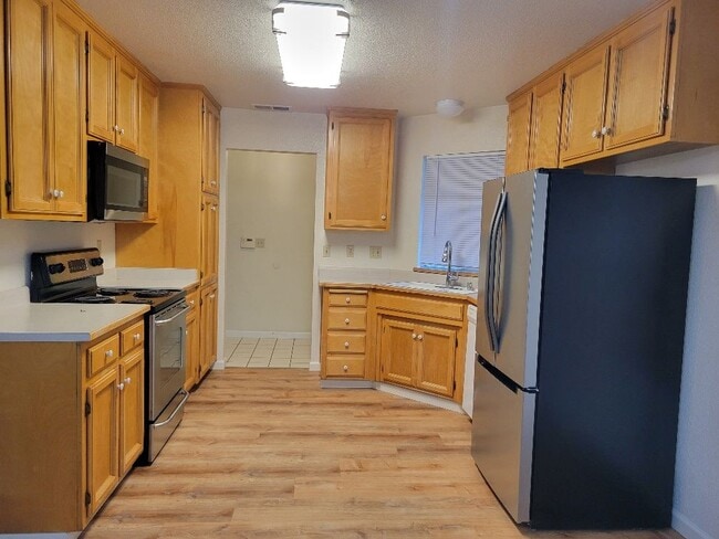 Photo - 1812 College Greens Dr
