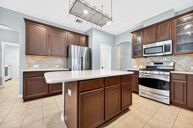 Building Photo - 24822 Diamond Run Ct