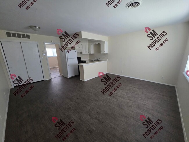 406 Edgar St