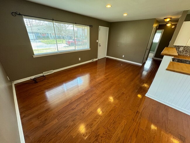 Photo - 3 Bedroom- Upper Arlington area