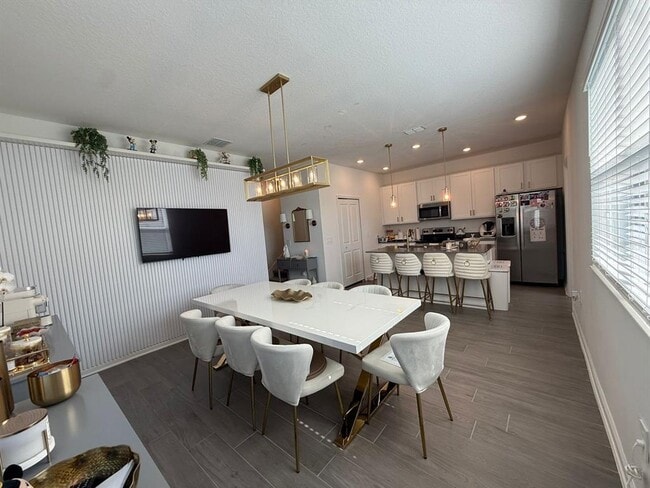 Photo - 8097 Sayings Dr