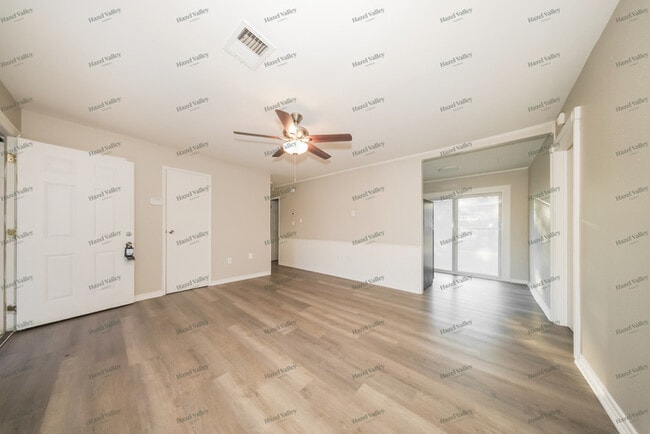 Photo - 2601 Yorkshire Ave