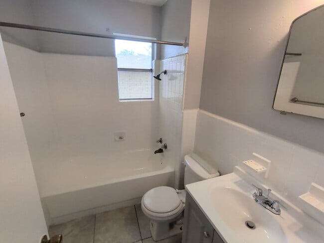 Photo - 1905 Kent Dr
