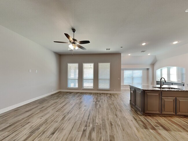 Photo - 1204 Sagewood Dr