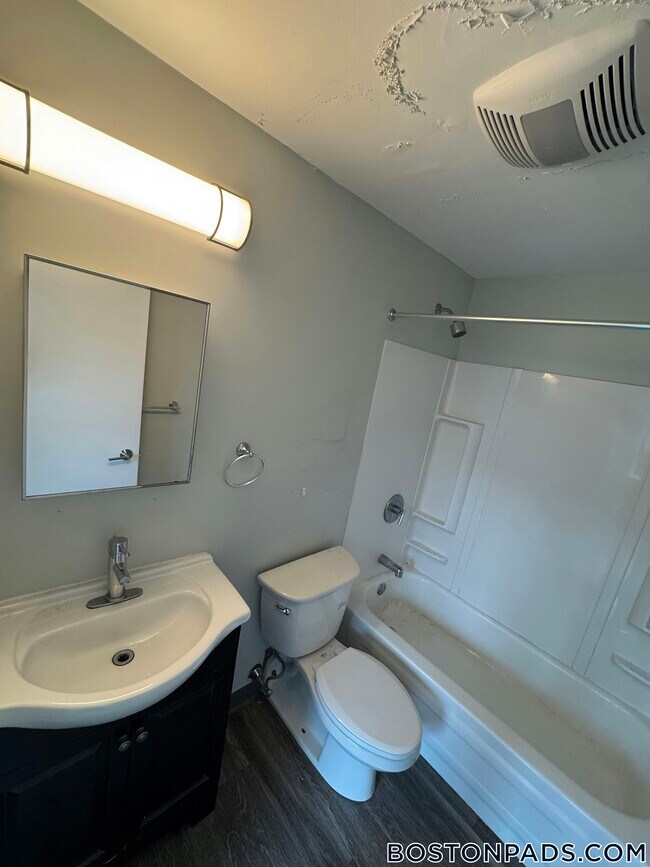 Photo - 507 Main St Unit 605