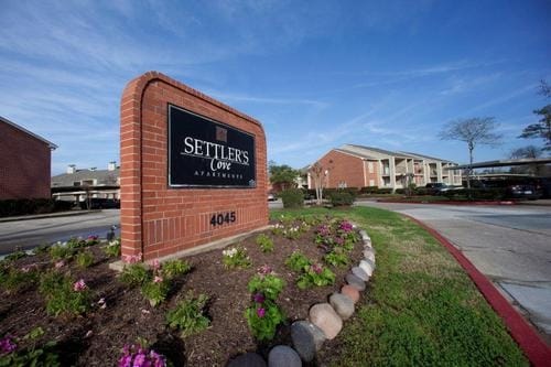 Entrada - Settlers Cove