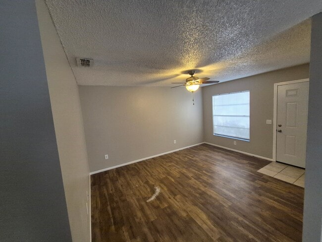 Photo - 1305 Markham Ave