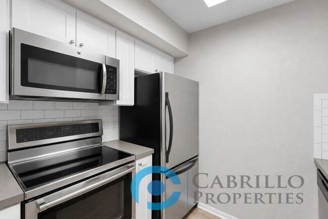 Photo - 1435 India St Unit #408