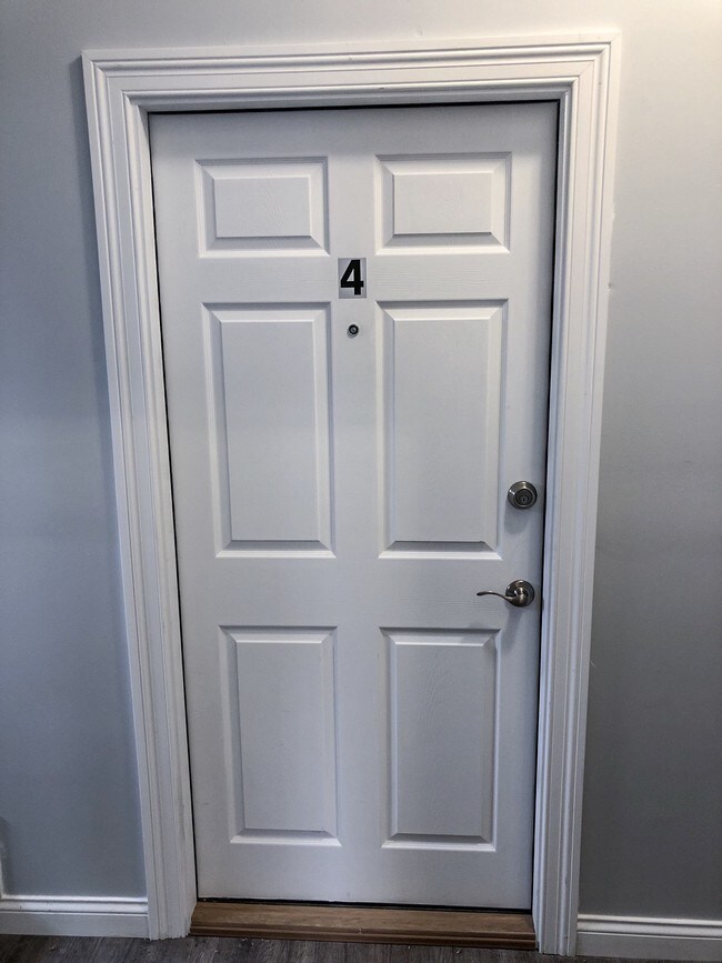 Photo - 11 N Miami St Unit 4