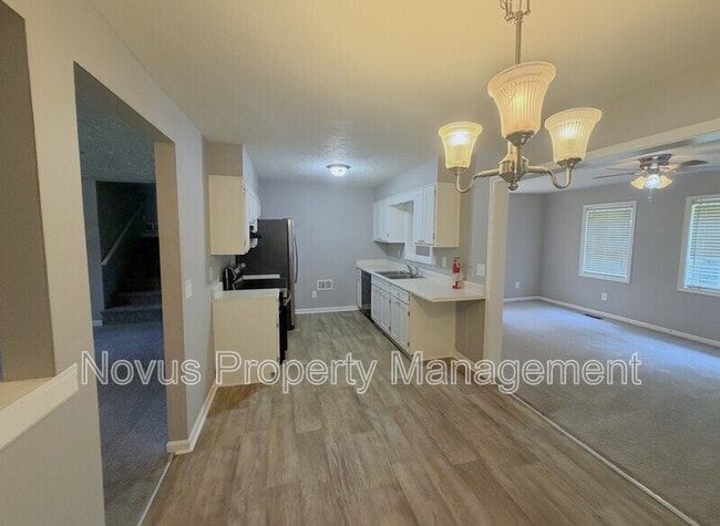 Photo - 125 S Meadowcliff Cir