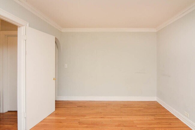 Photo - 533 W Roscoe St Unit 805