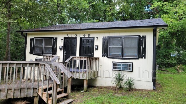 Photo - 1014 Sedgefield St Unit B