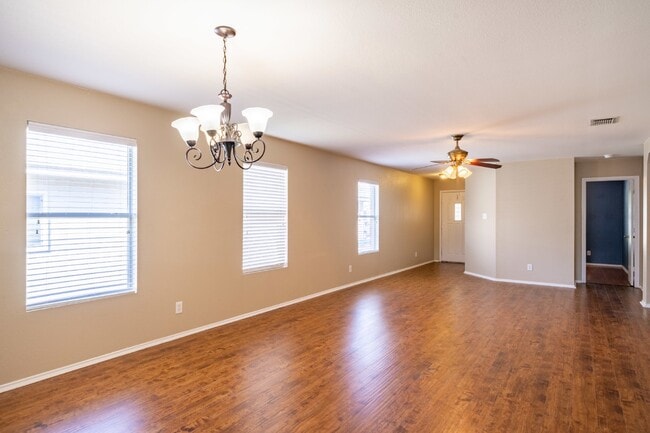 Photo - 8438 Silver Willow