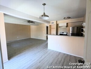 Building Photo - 3718 Pleasanton Rd Unit 104 Rental