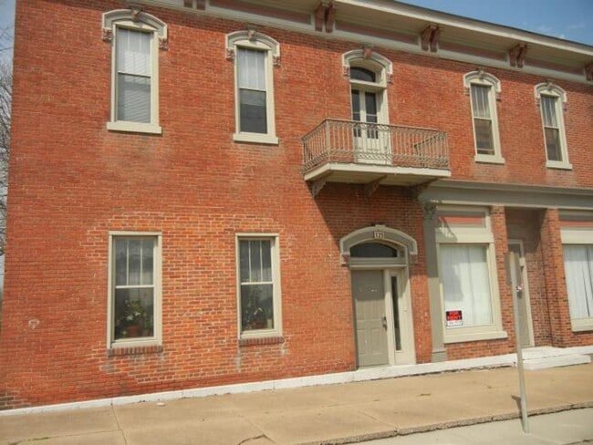 Building Photo - 125 Federal Aid Secondary 1780 Unit Apt 5