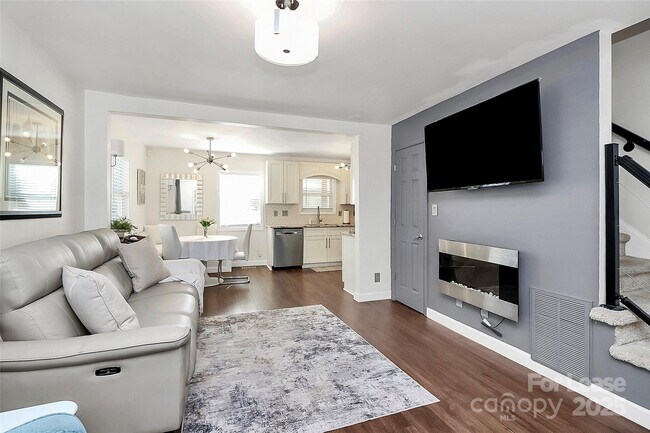 Photo - 2016 Brewton Dr