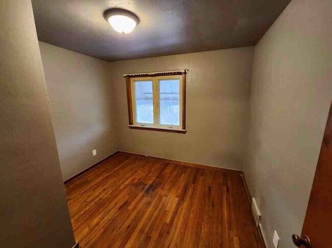 Photo - 1358 5th Ave