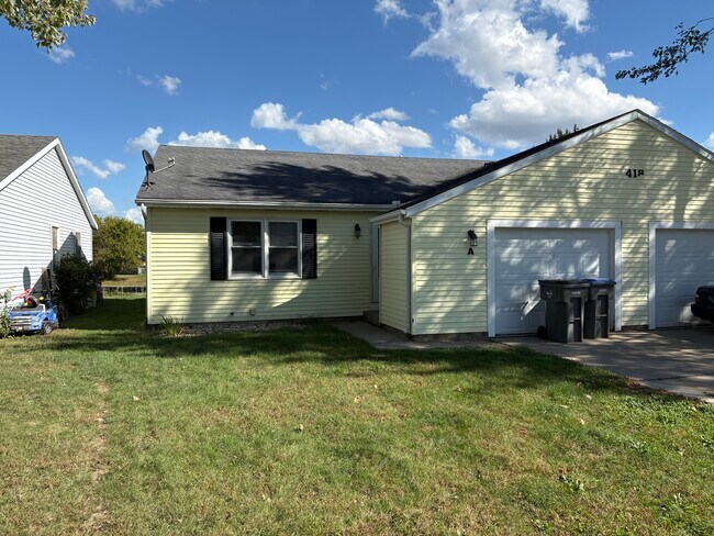 Building Photo - 418 S Silverwood Ln Unit 418 A