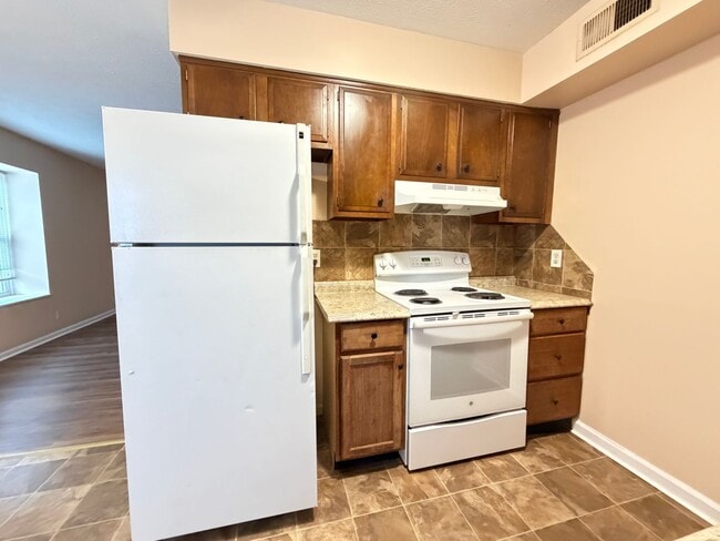 Photo - 4401 Landside Dr Unit 4401 Landside Dr - 6