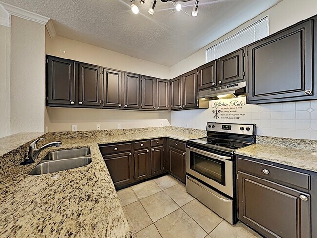 Photo - 1835 Shadow View Cir