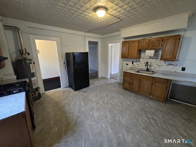 Photo - 779 E Main St Unit 2nd floor