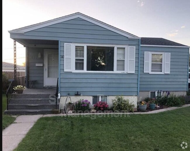 Building Photo - 1611 Crook Ave Rental