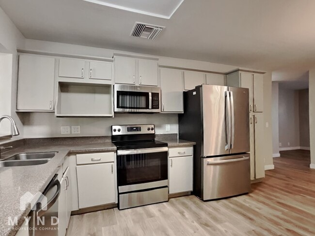 Building Photo - 1116 W Dunbar Dr Rental