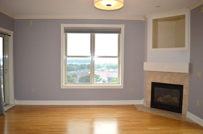 Photo - 360 W Washington Ave Unit 1001