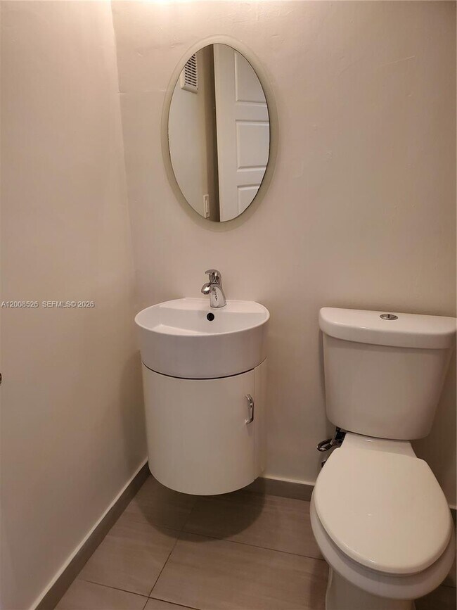 Photo - 1230 NE 139th St Unit 409