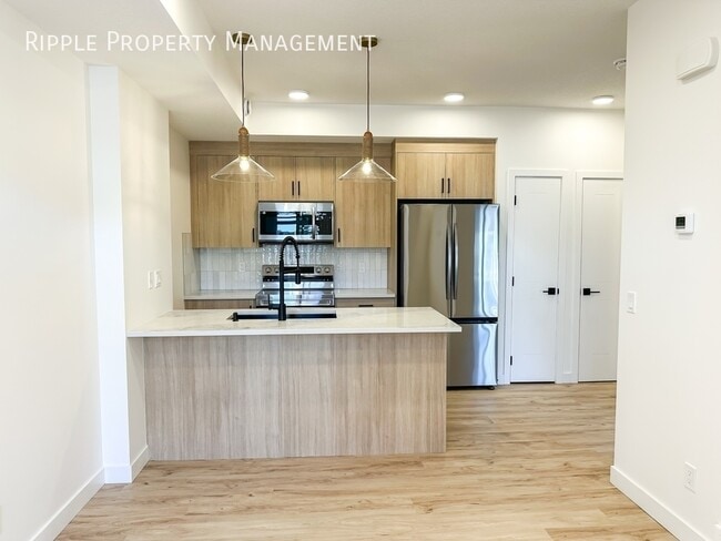 Photo - GORGEOUS 1 BED/ 1 BATH TOWNHOUSE