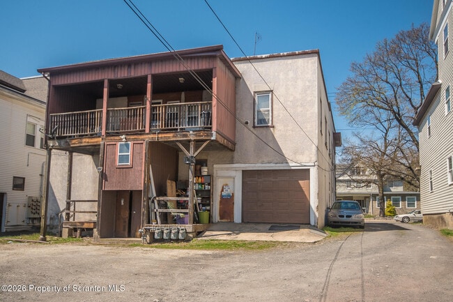 Photo - 1827-1829 Main St