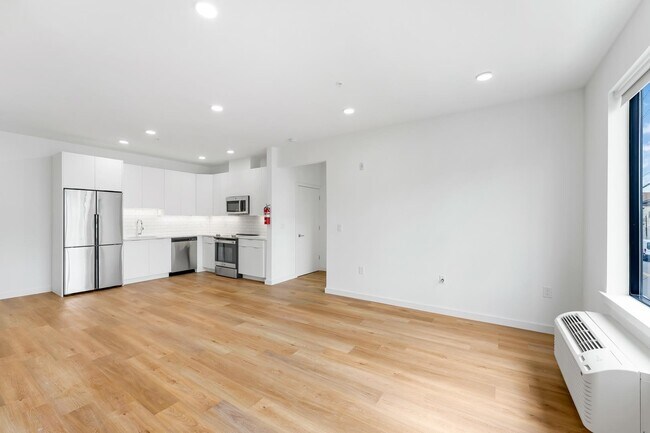 Photo - 175 W 7th St Unit 306