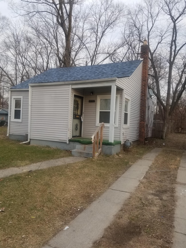 Building Photo - 18972 Plainview Ave Rental