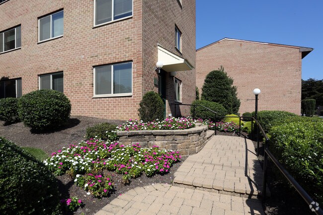 Heatherwood Apartments