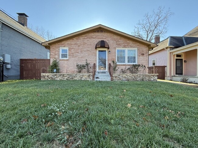 Building Photo - 924 Boscobel St