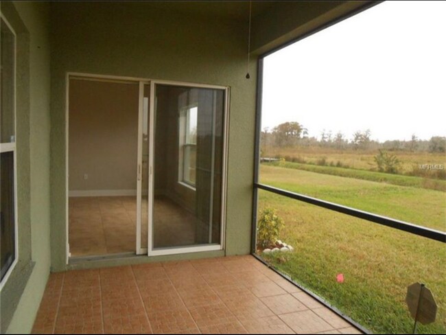 Photo - 733 Hacienda Cir