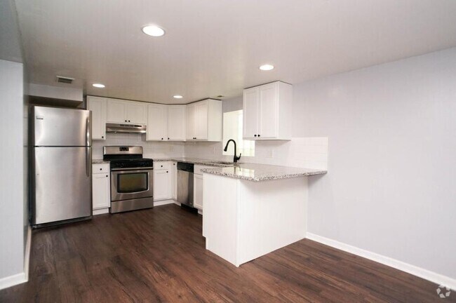 Building Photo - 2 bedroom in Chicago IL 60641 Unit G Rental