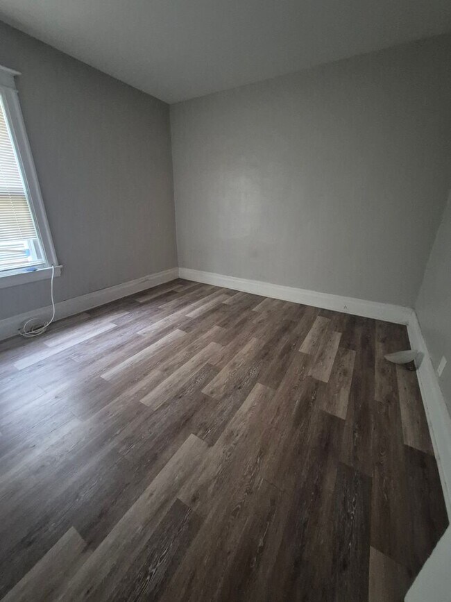 Photo - 537-539-539 Meigs St Unit 539-DN