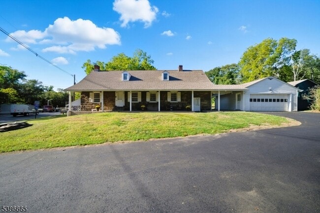 Photo - 292 Main Rd