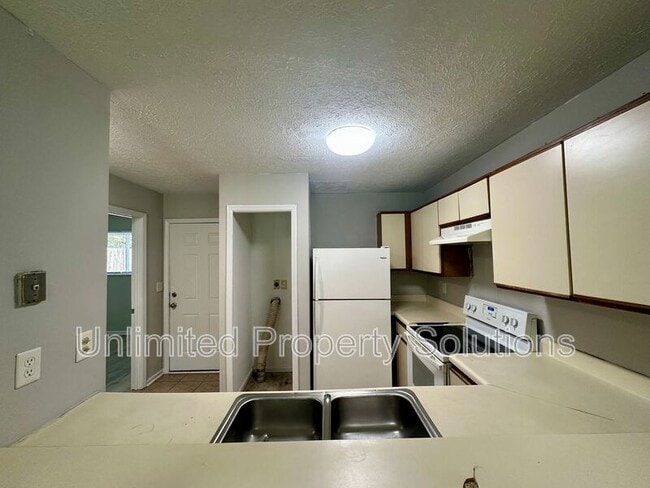 Photo - 205 Sunn Aire Ct