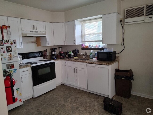Building Photo - 106 Haines Ave Unit APT B , 2ND FLOOR