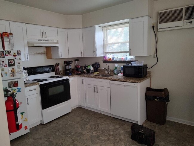 Building Photo - 106 Haines Ave Unit APT B , 2ND FLOOR