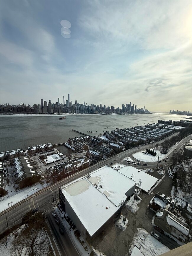 Building Photo - 7000 JFK Blvd E Unit 33 C